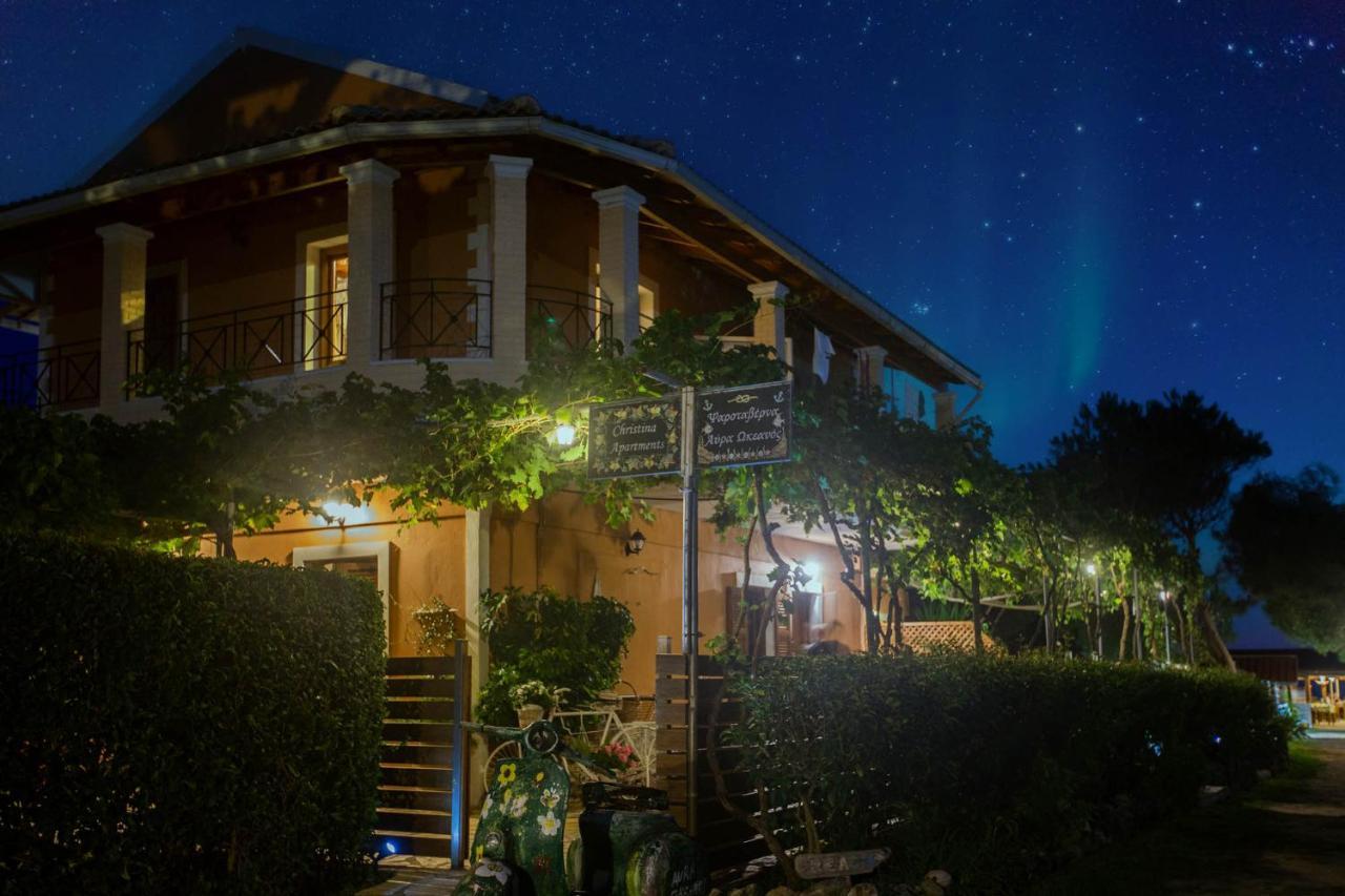 Christinas Apartments Ágios Matthaíos Zewnętrze zdjęcie